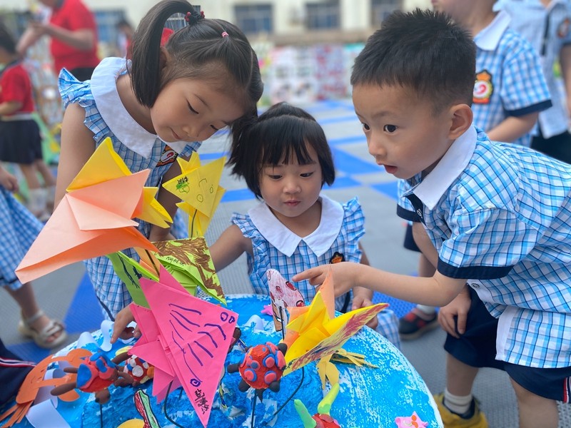 縣直機(jī)關(guān)幼兒園慶六一繪畫(huà)展.jpg